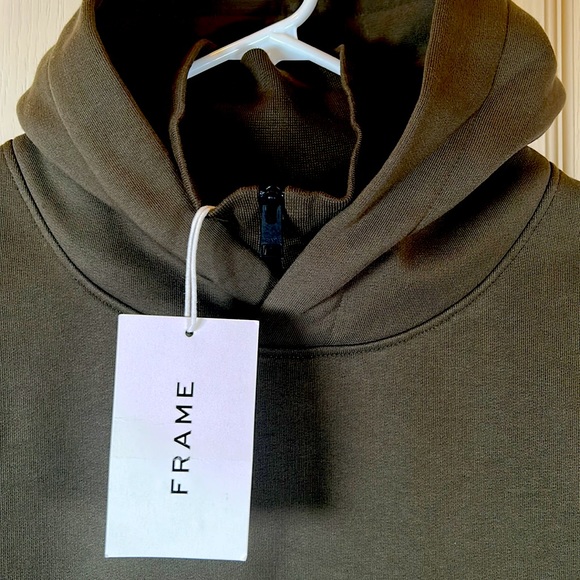 FRAME
Surplus Half Zip Hoodie in green size medium NWT - Picture 7 of 12